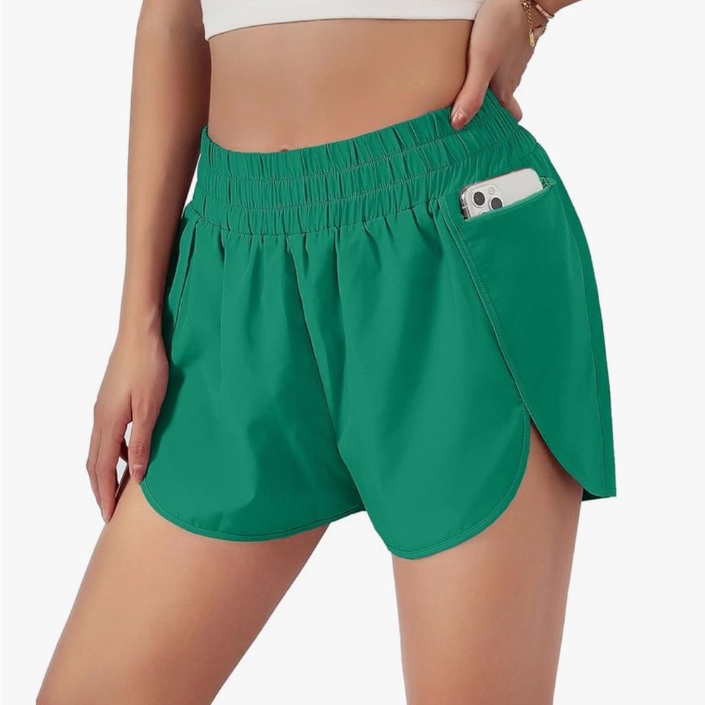 Blooming Jelly Women's Green Athletic Shorts